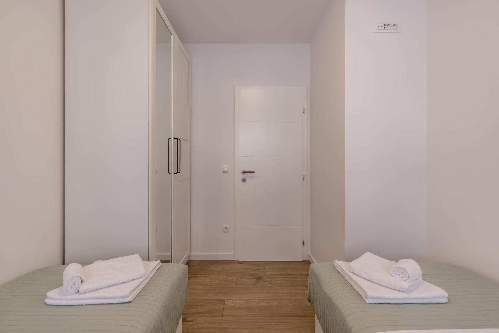 Adriatic Nest, Cozy And Modern Two Bedroom Apartment Kastela Bagian luar foto