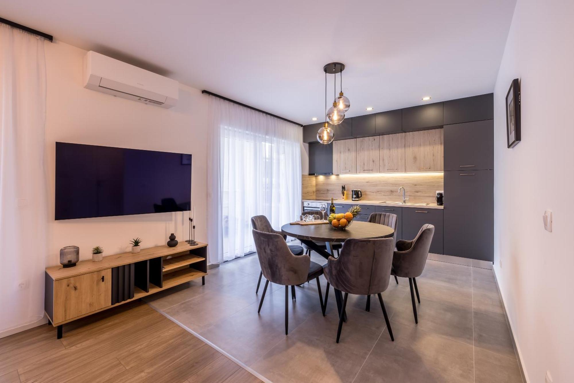 Adriatic Nest, Cozy And Modern Two Bedroom Apartment Kastela Bagian luar foto